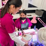 Fortalece gobierno de Alfonso Sánchez atención integral a mujeres con servicios de belleza gratuitos