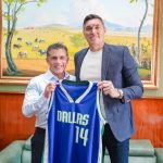 Alfonso Sánchez recibió a Eduardo Nájera, leyenda del baloncesto mexicano y exjugador de la NBA